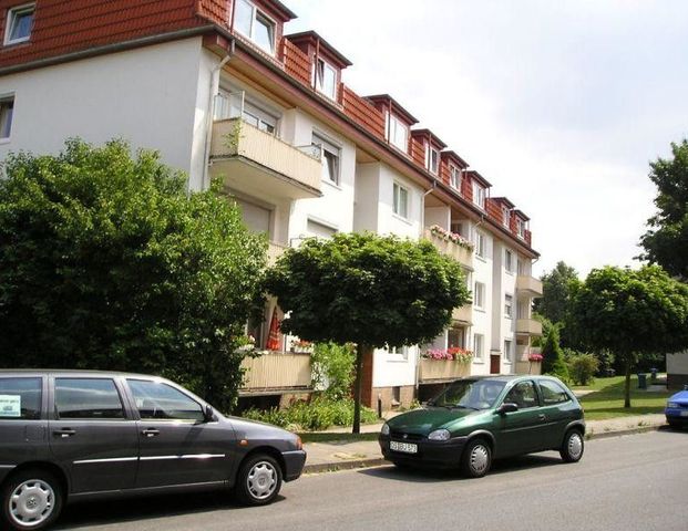 Dachgeschosswohnung frei - WG geeignet! - Photo 1