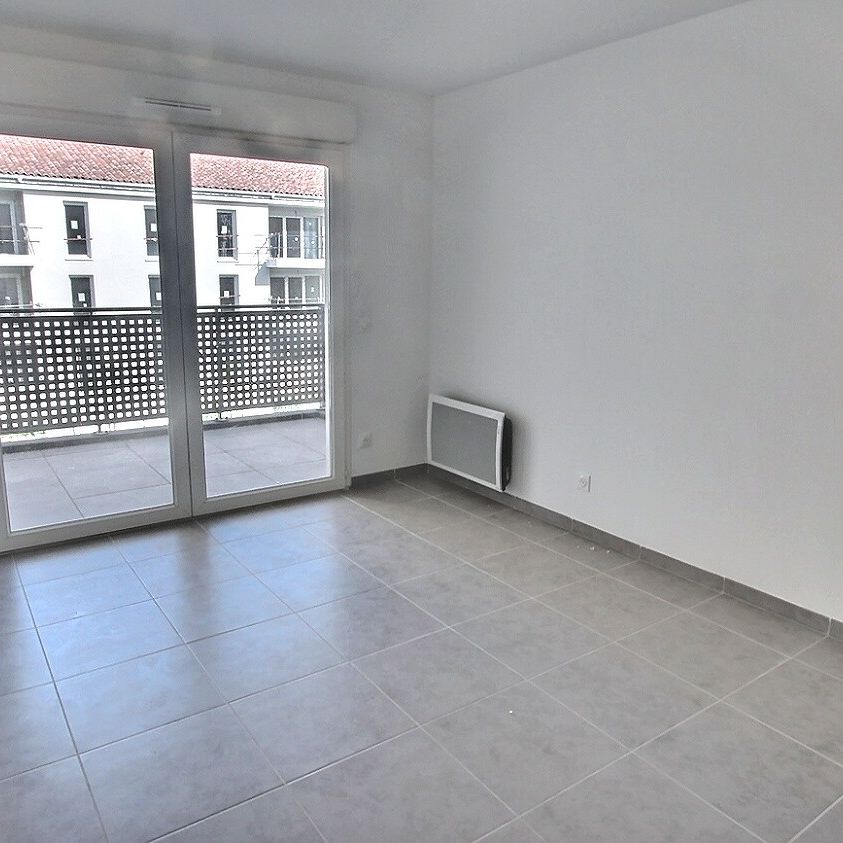 Location Appartement 2 pièces 42m² - Photo 1