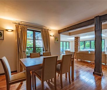 A secluded, energy efficient family home with exceptional entertain... - Photo 4