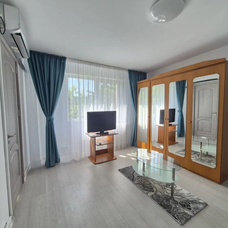 Brancoveanu etaj 4 confort 2 - Fotografie 1