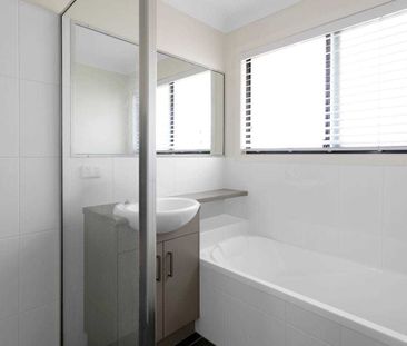 MODERN 2 BEDROOM UNIT IN A QUIET NEIGHBOURHOOD! - Photo 6