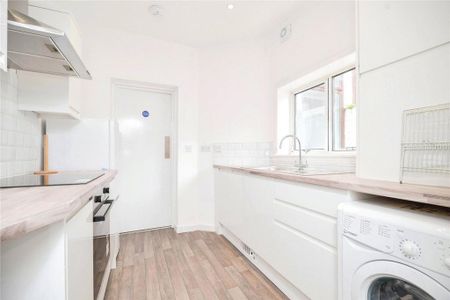 4 bedroom house to rent - Photo 3