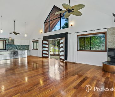 A Storybook Home in the hills!!! - Photo 2