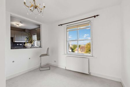 Bright and spacious split level apartment on Richmond Hill - Photo 5