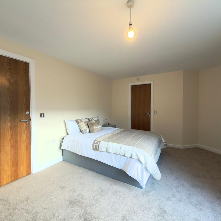 1 bedroom in a flat share to rent - Photo 1
