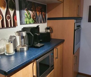 Möbliertes Pendler-Appartement in ruhiger Zentrumslage - Photo 3