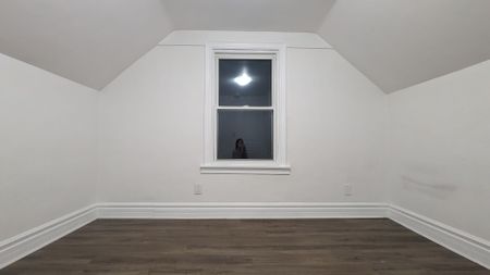 For Lease - 249 East 18th Street Unit# 1, Hamilton, Ontario - Photo 3