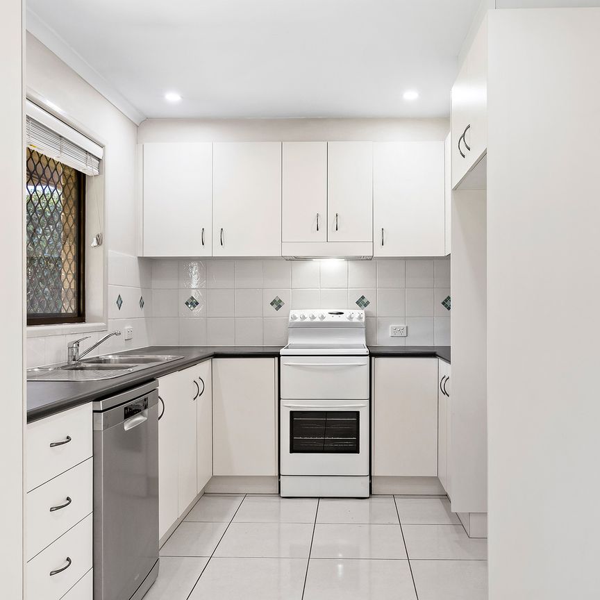 Well-Maintained Single-Level Brick Home in Convenient Kallangur Location - Photo 1