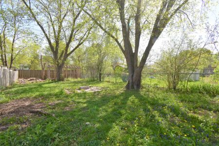 College Crescent Duplex — Upper - Photo 2