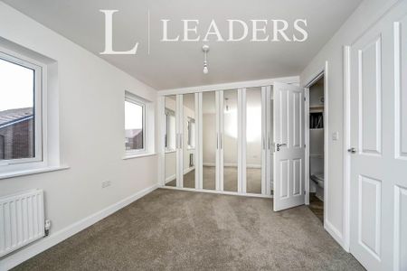 3 bedroom townhouse to rent - Photo 2