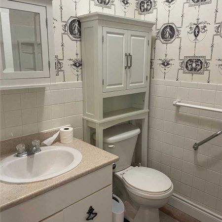 For Lease - 2906 Hwy 2 Highway Unit# 4, Clarington, Ontario - Photo 4