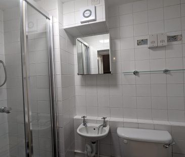 4 bedroom apartment to rent - Photo 4