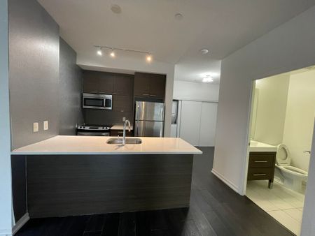 For Lease - 66 Forest Manor Road Unit# 212, Toronto, Ontario - Photo 3
