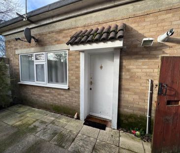 Price £900 pcm - Available 01/12/2025 - Unfurnished - Photo 1