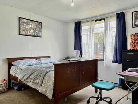 A PERFECT FAMILY HOME - Photo 5