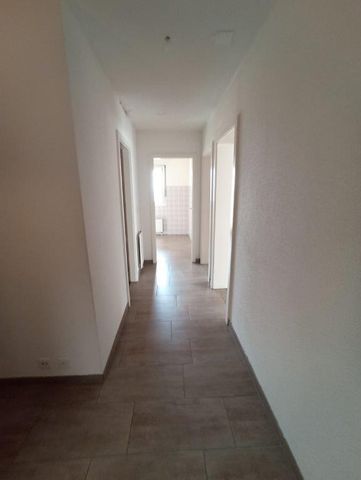 Appartement de 2.5 pièces situé au 9ème étage proches de toutes commodités. - Photo 2