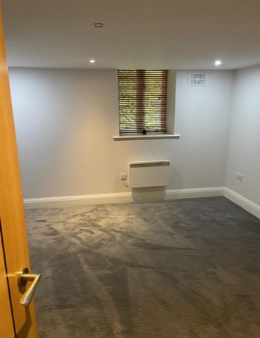 2 Bedroom Apartment To Let - Photo 5