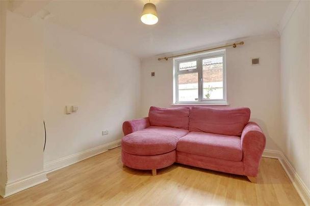 Elphinstone Road, Southsea, PO5 - Photo 1