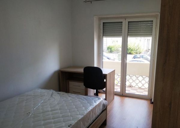 Quarto individual zona de Polo I e Polo III Coimbra