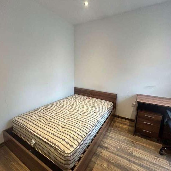 Broadway, PE1 - Photo 1