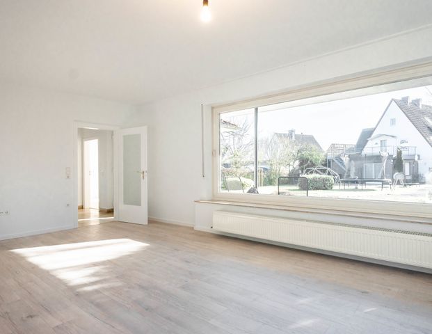 Schick renovierter Bungalow mit Terrasse, Garten und Keller im schönen Theesen - Photo 1