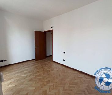 Bilocale via Vittorio Emanuele 46, Centro Storico, Monza - Photo 1