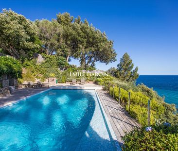 Villa pied dans l'eau à la location- Saint-Tropez /La Croix -Valmer... - Photo 3