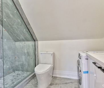 For Lease - 812 Logan Avenue Unit# Upper, Toronto, Ontario - Photo 3