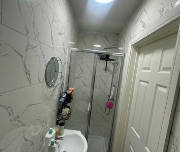 2 Bed Flat, Thornhill Road, CV1 - Photo 4