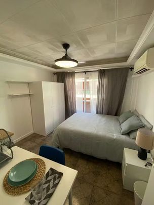 Carrer San Edesio, Manises, Valencian Community 46940 - Foto 1