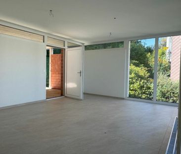 Sonnig, ruhig und mit grossem gedeckten Sitzplatz und Gartenanteil - Foto 5