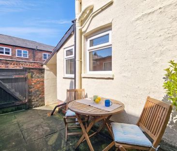 2 bedroom terraced house to rent - Photo 6