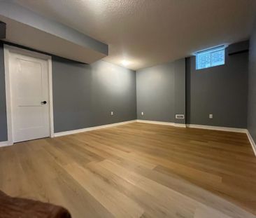 For Lease - 928 Rexton Drive Unit# WalkOut-BSMT, Oshawa, Ontario - Photo 6