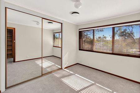 Tranquil Family Living in a Prime Cul-de-Sac Location - Photo 2