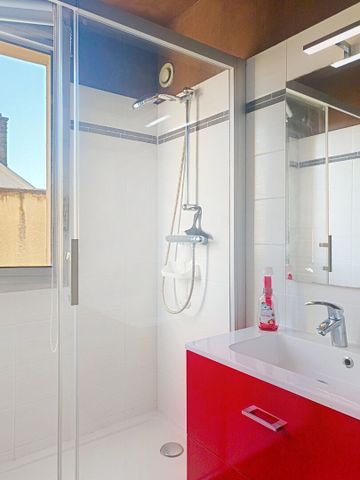 Appartement à louer - REIMS BD DE LA PAPIX - Photo 4