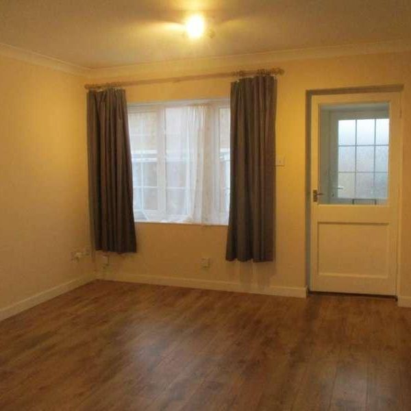 Larchmore Close, Greenmeadow, SN25 - Photo 1