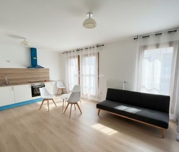 Location - appartement - 61.49 m² - 3 Pièces - Photo 4