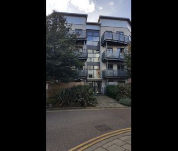 1 Bed Flat, Berber Parade, SE18 - Photo 6