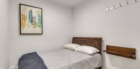 Pet Welcome Furnished 2 Bedroom @1425 Haro -Available November 1st - Photo 2