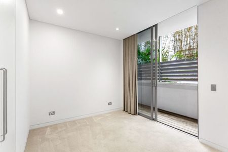 Luxury Coastal Lifestyle Moments from the Beach - Photo 3