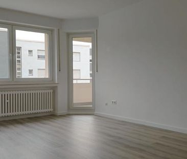 Sanierte 4 Zimmer im 2. Obergeschoss - Photo 1