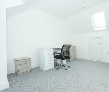 5 bedroom terraced house to rent - Photo 1