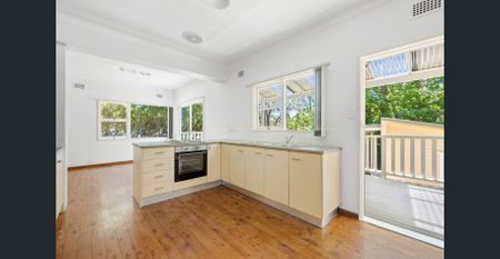 2 Bedroom Cottage in Great Location - Photo 4