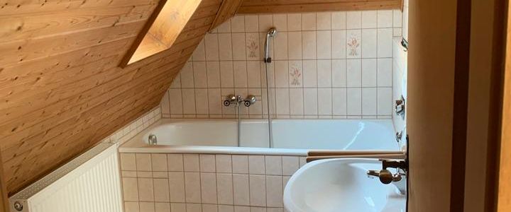 2 zimmer Dachgeschoss Wohnung - Photo 1