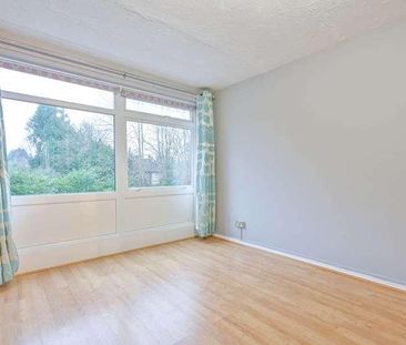 Epsom Road, Merrow, GU1 - Photo 3