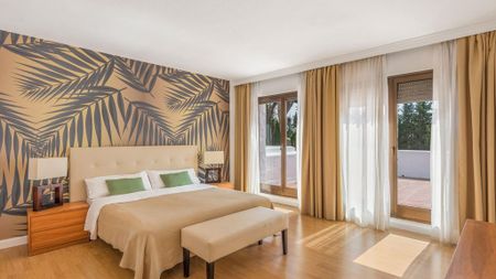 6 bedroom luxury Villa for rent in Puerto Banus, Spain - Photo 4