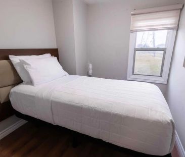 7591 Scholfield Road — 3 Bedroom - Basic Appliance Package - Photo 6