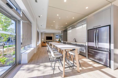 For Lease - 3250 Carding Mill Trail Unit# 522, Oakville, Ontario - Photo 3