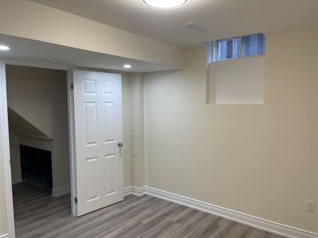For Lease - 356 Coachwhip Trail Unit# (Basement), Newmarket, Ontario - Photo 2