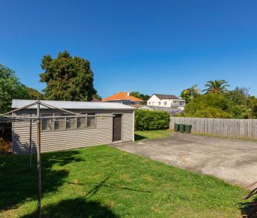 Tidy one bedroom flat in Mt Roskill - Photo 3